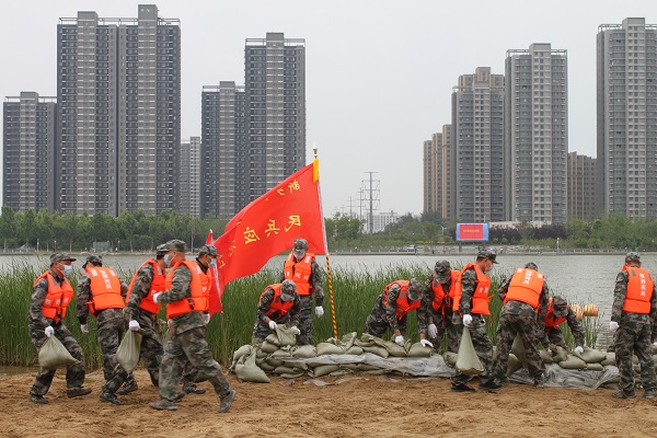 堤防加固演練.JPG